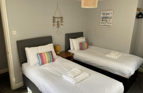 Whitby Bed & Breakfast | The Pier Inn