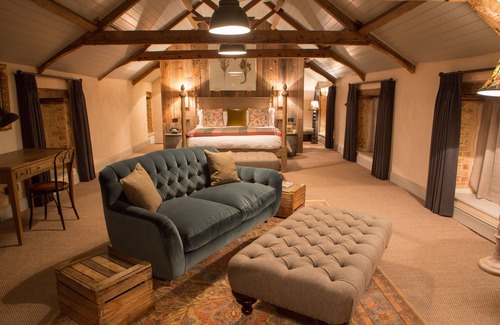 Honiton Hotel | THE PIG at Combe - Devon