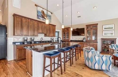 Pine Island House | The Pine Island Lodge- Spectacular 28 BR Oceanfront in Corolla