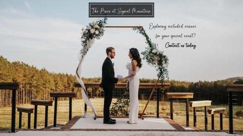 Signal Mountain House | The Pines at Signal Mountain with Hot Tub