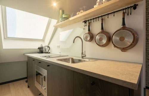 Sint-Andries Apartment | The Pink Pigeon by SHWAY