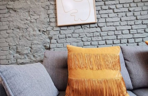 Sint-Andries Apartment | The Pink Pigeon by SHWAY