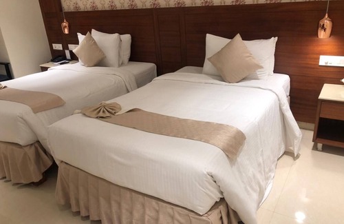 Begumpet Hotel | The Plaza