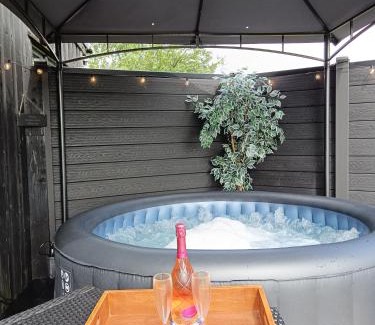 Bawnboy Apartment | The POD Unique & Stylish Luxury Accommodation With Hot Tub