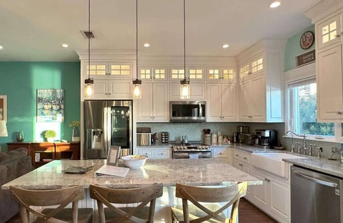 Port Isabel House | The Pompano House in Port Isabel