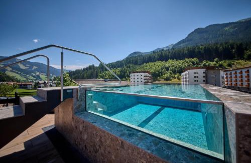 Saalbach-Hinterglemm Apartment | The Poolhouse Boutique Lodge