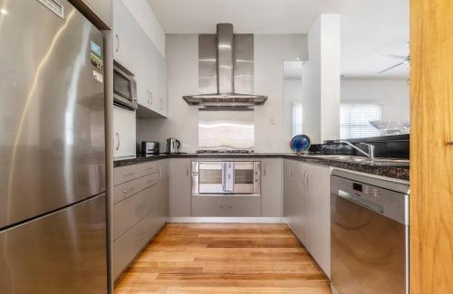 Hawthorn House | The Poppy - Townhouse Chic with Country Flair