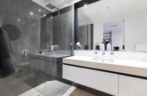Port Melbourne Apartment | The Port Melbourne Experience