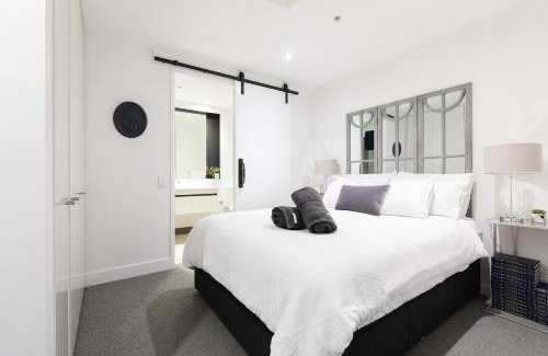 Port Melbourne Apartment | The Port Melbourne Experience