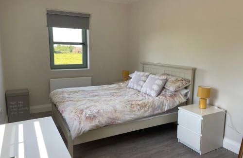 Jamestown House | The Potters Lodge