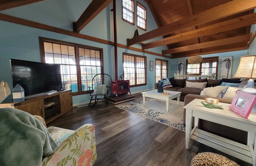 Onancock House | The Quarter Deck/Spacious Home with Water views!