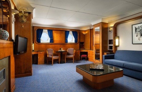 Harbor Hotel | The Queen Mary