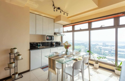 Pasay Apartment | The Radiance Manila Bay