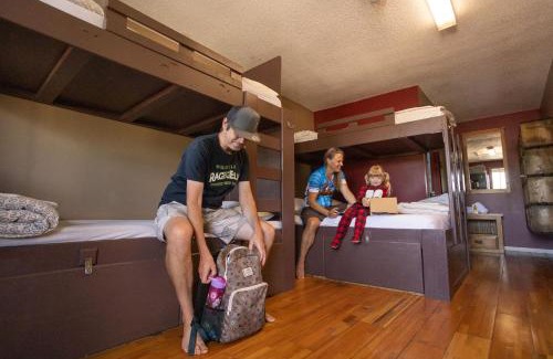 East Kootenay Hotel | The Raging Elk Adventure Lodging