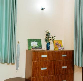 Van Mieu House | The Rails - Family Room F03