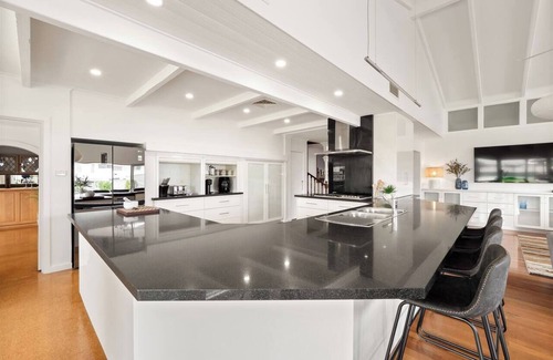 West Busselton House | The Ranch Beachside Pool Retreat with Tennis Court