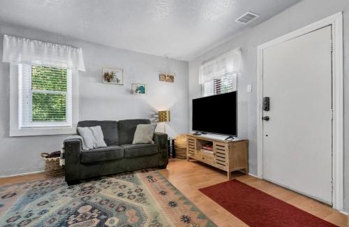 Williams House | The Red Door Wanderers Nest, Historic Downtown Gem