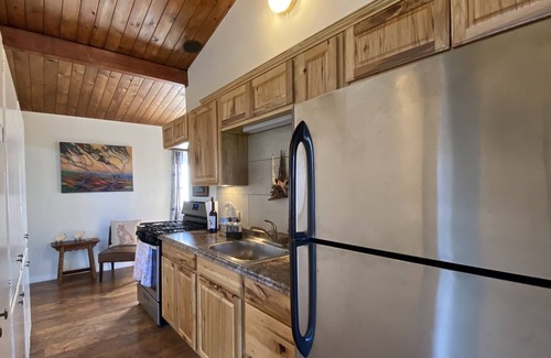 Lodge Hill House | The Redwood Hearts Cottage in Cambria