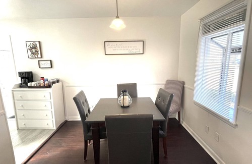 New Castle House | The Reed/Modern Refined Cozy Contemporary