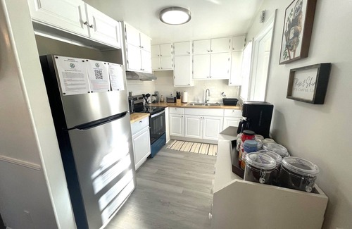 New Castle House | The Reed/Modern Refined Cozy Contemporary