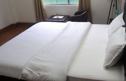 Shillong Hotel | The Relyn Suite