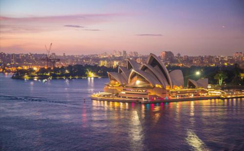 Sydney Central Business District Hotel | The Resch House