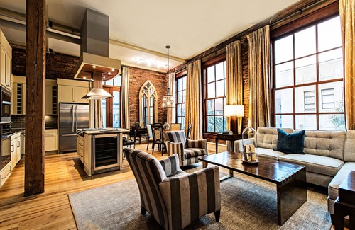 Charleston Historic District Hotel | The Restoration