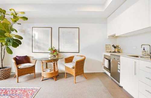 Richmond North Apartment | The Richmond - Bright 1BR Oasis w parking