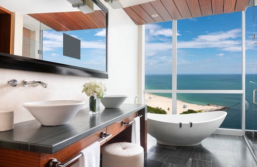 Bal Harbour Hotel | The Ritz-Carlton Bal Harbour, Miami