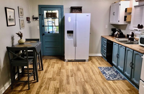 Kreole House | THE RIVER SHACK - Rustic Riverfront Retreat