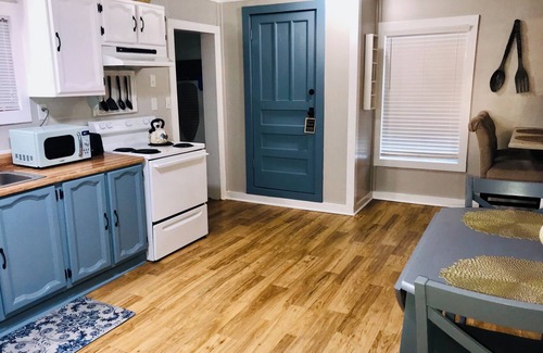 Kreole House | THE RIVER SHACK - Rustic Riverfront Retreat