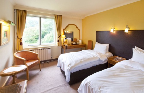 Wych Cross Hotel | The Roebuck Hotel by Greene King Inns