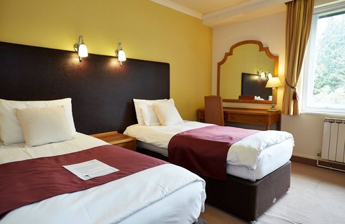 Wych Cross Hotel | The Roebuck Hotel by Greene King Inns