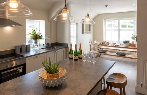 Rhoscolyn Apartment | The Roost : Two Pet-Friendly Apartments Sleeping 10 in Rhoscolyn | Managed by Anglesey Holiday Letti