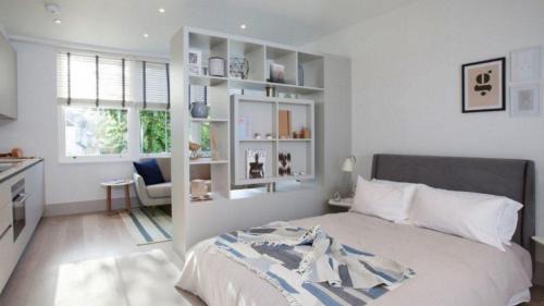 Delicias House | The Roundabout Hideout Room 1