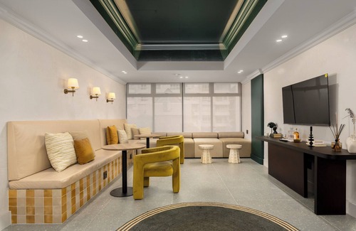 Sea Point Apartment | The Sage | Chic Studio in Vibrant Sea Point | Views | WIFI