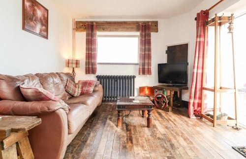 Oldfield House | The Salt Pot