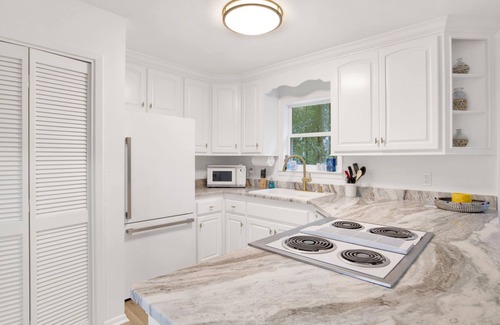 Daphne House | The Sandpiper ~ Bay Access