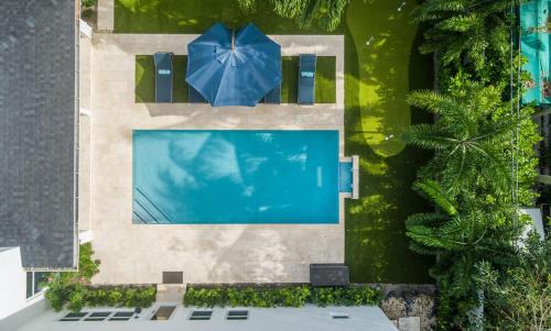 Southside Villa | The Sapphire Villa - LUX 5 Bed