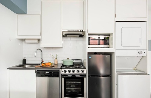 Poncey-Highland Apartment | The Scarlet - Downtown Balcony Skyline