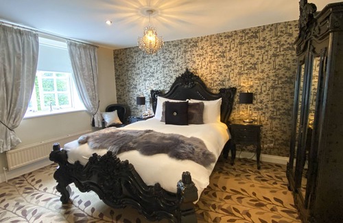 Totnes Hotel | The Sea Trout Inn