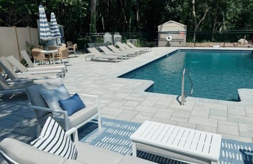 Eastham Hotel | The Seagrove Suites & Guest Rooms