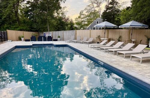 Eastham Hotel | The Seagrove Suites & Guest Rooms