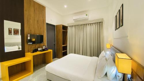 Omkareshwar Hotel | The Shankara View