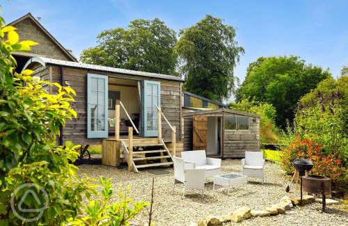 Tan-y-groes Apartment | The Shepards hut