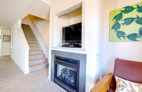 Bermuda Bay House | The Shimmering Seahorse