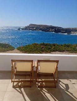 Lefkos Apartment | THE SHIP 2