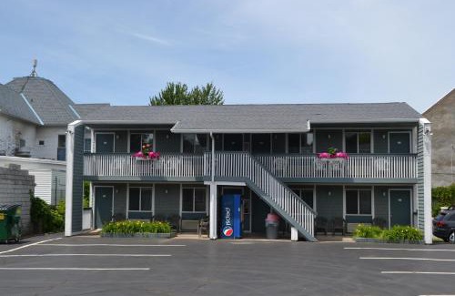 Alexandria Bay Hotel | The Ship Motel