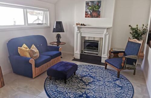 Richmond House | The Shoemaker's Cottage