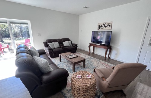 Kirby House | The Shop House - 2BR/2BA near Lake Greeson